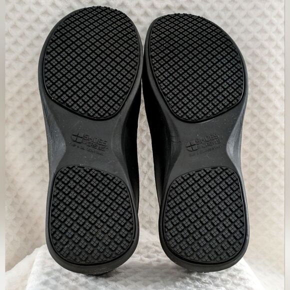 Shoes For Crew Yogi Black Non-slip, Water Resistant Women's Size 10 Reflective - Picture 3 of 10